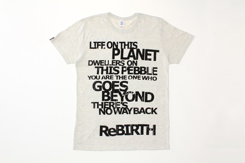 写真はチャリティTシャツの表デザイン。