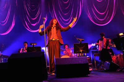 毛皮のマリーズ（Photographer / 古渓一道）