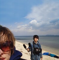 5月15日にはタラ・ジェイン・オニールとの共作アルバム「タラとニカ」（写真）がリリースされた。