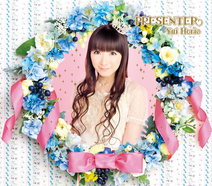 写真はニューシングル「PRESENTER」通常盤ジャケット。