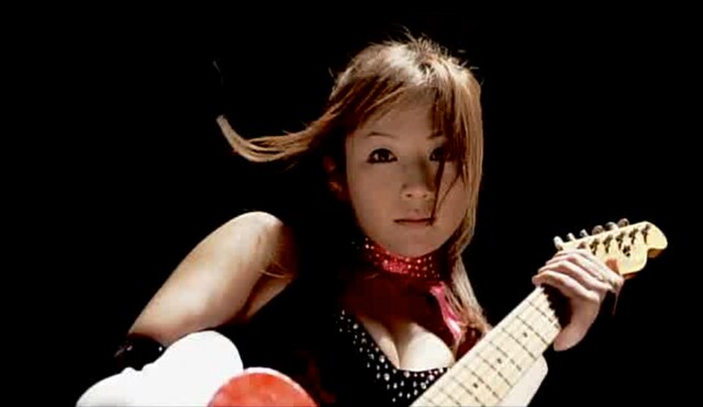 写真はビデオクリップの1シーン。