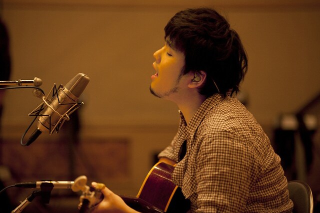 秦基博は5月4日（みどりの日）に宮崎のフェニックス・シーガイア・リゾートでアコースティックライブ「GREEN MIND 2011」を開催する。