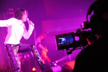 写真は「LUNA SEA 3D IN LOS ANGELS」の1シーン。(C)2011 by LUNA SEA inc.