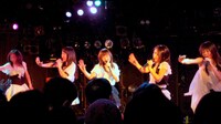 写真は「1st JAPAN TOUR 2011～鼓動の秘密～」心斎橋CLUB QUATTRO公演より。