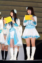 イベントのトークコーナーで司会を務めた高柳明音（写真左）、平田璃香子（右）。