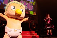 半裸でおおはしゃぎのベル坊。