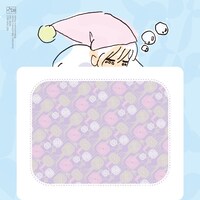 写真はタワーレコード、HMV、ディスクユニオン、TSUTAYA、新星堂の5チェーン以外の対象店舗で配布される「ルルちゃんのときめきお布団コースター」。