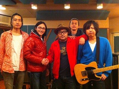 レコーディング時のミドリカワとGOING UNDER GROUND。