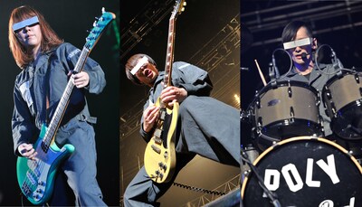 写真はワンマンライブ「コニチワ！ New POLYSICS!!! ～マッハ AX ギュンギュンギュン!!!～」の様子。