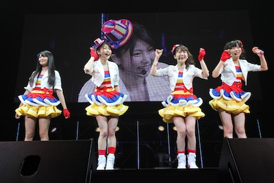 Not yetは5月14日、東日本大震災の影響で延期となっていたデビューシングル「週末Not yet」購入者限定イベントを東京・有明コロシアムで実施。