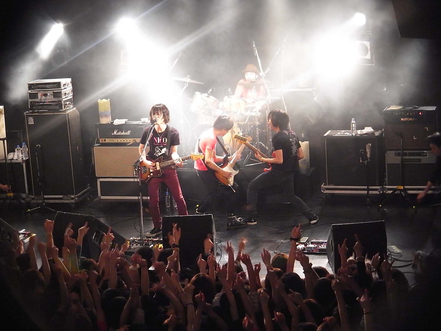 「NICO Touches the Walls TOUR 2011 PASSENGER ～We are Passionate Messenger～」福岡公演の様子。