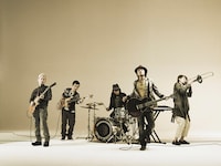 ナタリーPower PushではROCK'A'TRENCHのスペシャルインタビューを公開中。