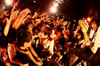 写真は5月15日の男性限定ライブ「I'm A Man」の様子。