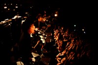 写真は5月14日の女性限定ライブ「Sweet Black Girl」の様子。