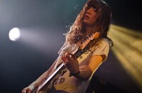 沙田瑞紀（G/ねごと）（Photo by Yukari Morishita）