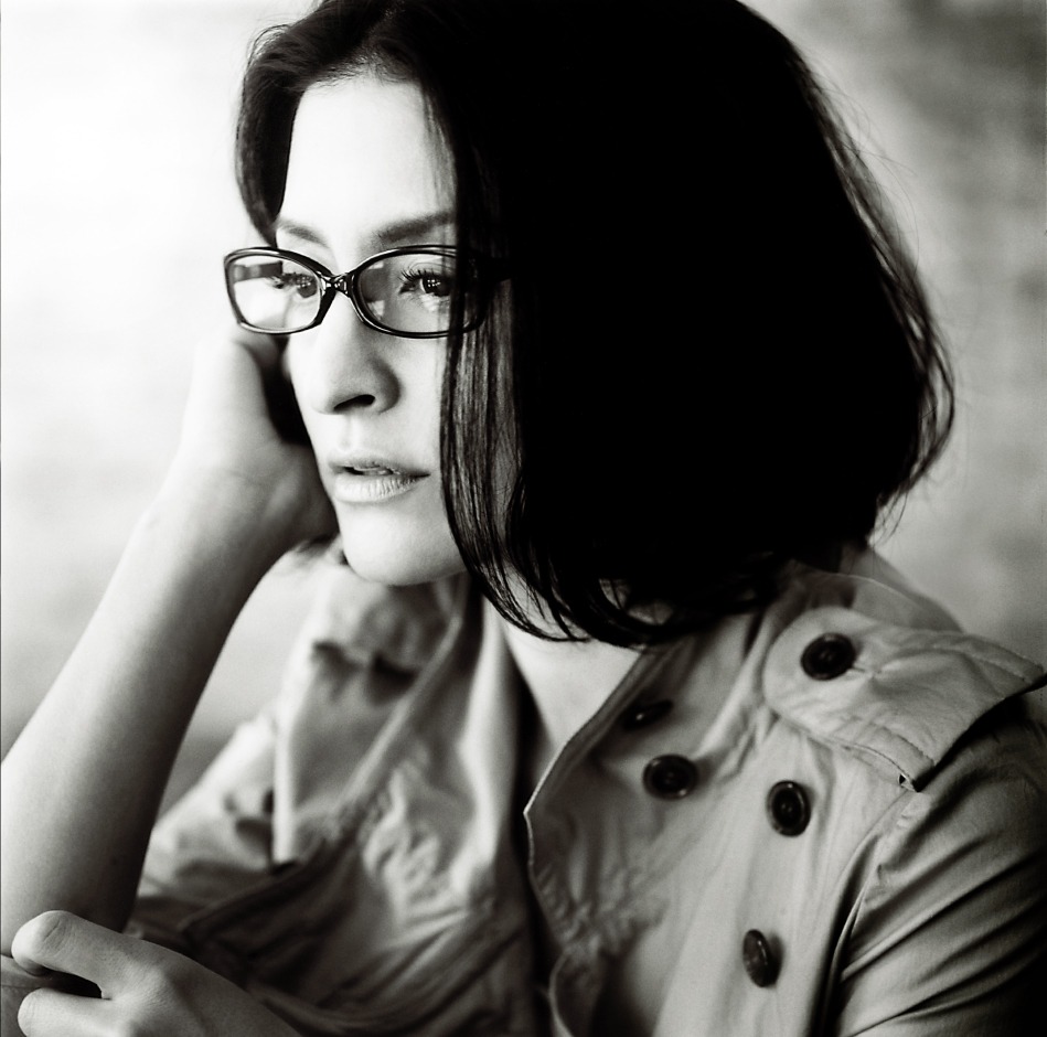 シングル「始まりのバラード」通常盤ジャケット