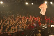 神聖かまってちゃんフリーライブツアー東京・LIQUIDROOM ebisu公演の模様。(C)森リョータ