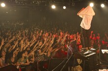 神聖かまってちゃんフリーライブツアー東京・LIQUIDROOM ebisu公演の模様。(C)森リョータ