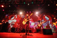 Heavenstampのライブの模様。