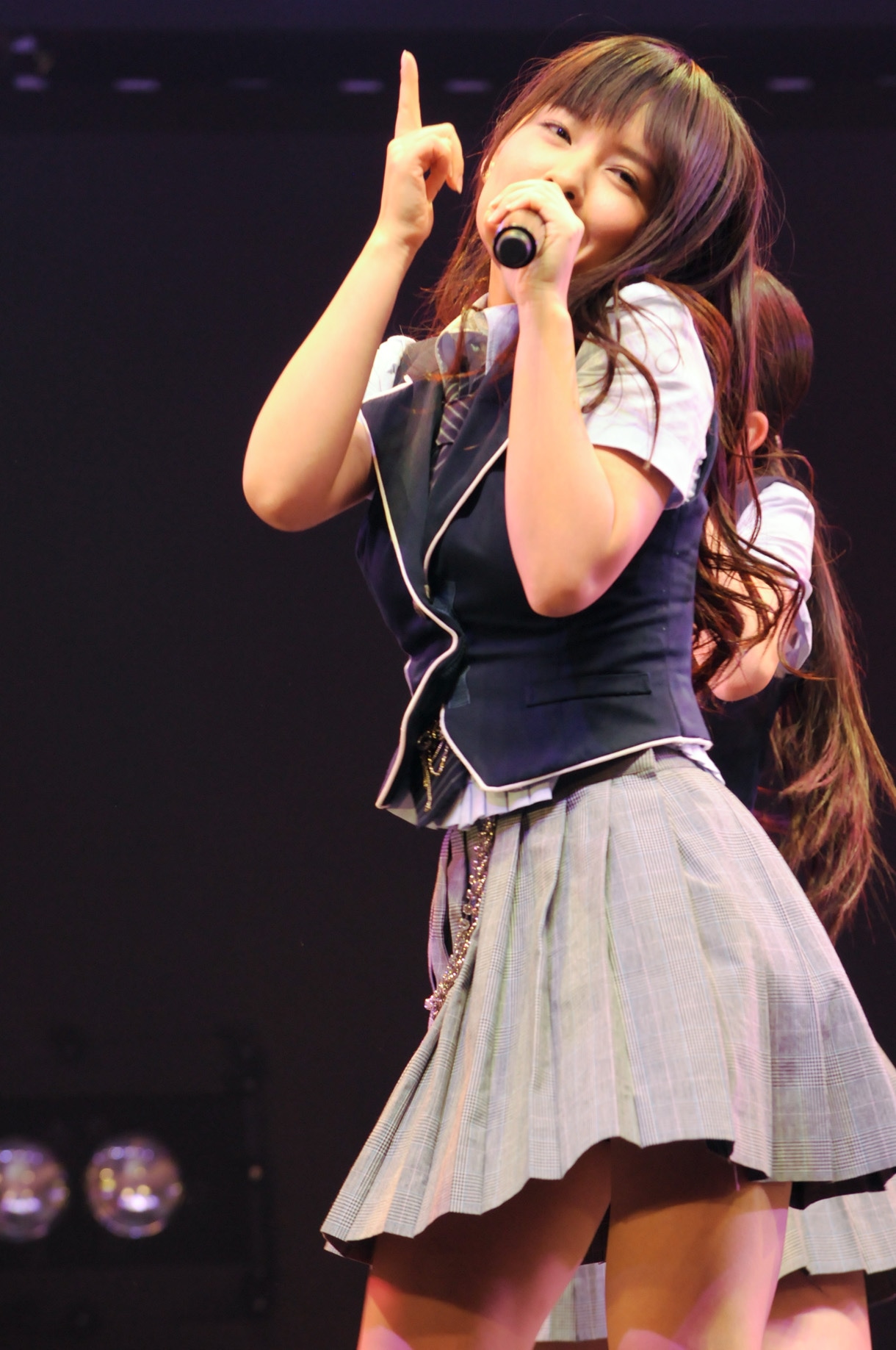 山田菜々