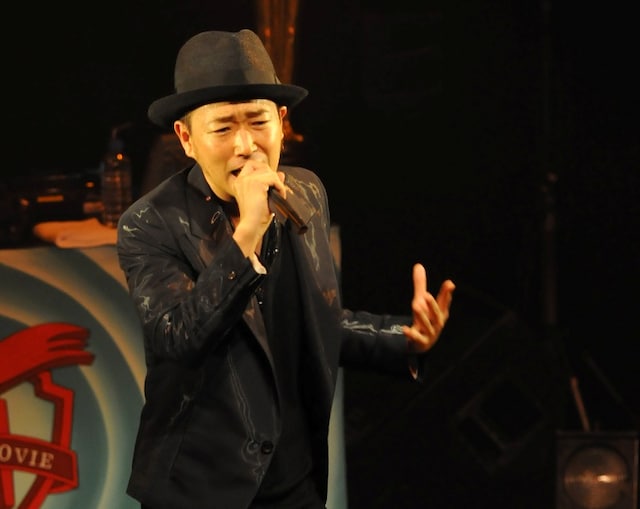 写真は6月4日の「SEAMO THE MOVIE～目指せ！バカデミー主演男優賞！～」札幌PENNY LANE24公演の模様（Photo by 原田直樹）。