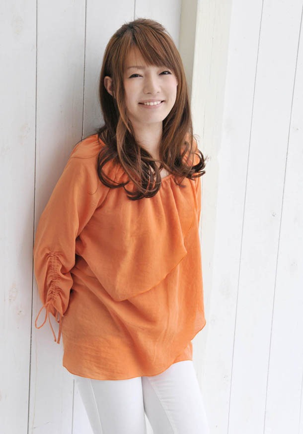 曽根由希江