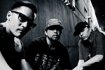 左からZeebra、K DUB SHINE、DJ OASIS。