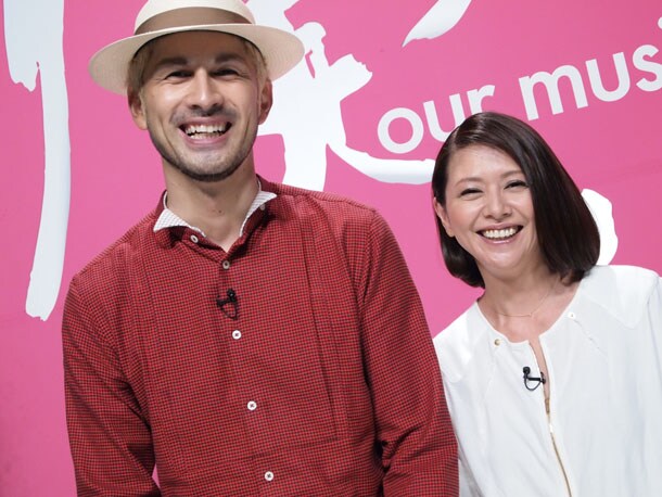 平井堅と小泉今日子。