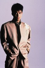 1986年当時の久保田利伸のアーティスト写真。