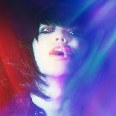 写真はミニアルバム「LOVE SONGS」ジャケット。