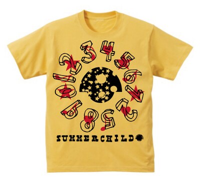 ツアーオフィシャルグッズTシャツ（バナナ）のイメージ写真。