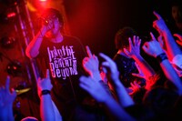 タワーレコード渋谷店インストアライブの様子。