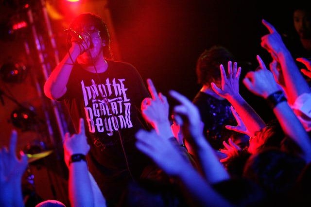 タワーレコード渋谷店インストアライブの様子。