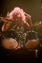 ルリちゃん（Dr）（Photo：岩根愛）