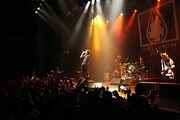 「Re-creation tour 2011」初日公演の模様。