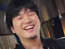 スタジオライブ収録時の秦基博。