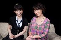 すっかり仲良しな牧野由依×EPOのツーショット。今後のコラボレーションにも期待が高まる。