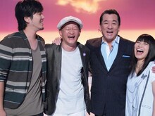 写真左から秦基博、木村充揮、加山雄三、miwa。