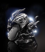 「グループ魂の決勝戦！ 日本武道館」ジャケット（写真はBlu-ray盤）には、特製指輪をフィーチャー。重厚な質感が目にまぶしいアートワークに仕上がっている。