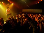 ギルガメッシュ、仙台でチャリティソング「pray」熱演