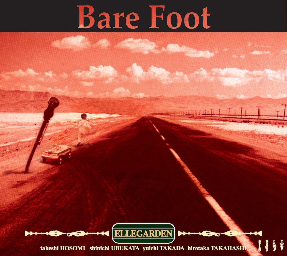 2001年10月リリースのシングル「Bare Foot」ジャケット。