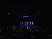 シングル「BAD GIRL」プレミアライブの模様。