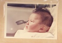 テクノカットの乳幼児、矢野博康。