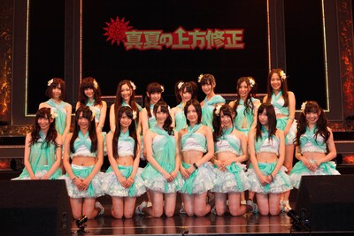 コンサート開演前に行われたフォトセッションより。 (C)AKS/PYP