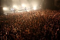 「WORLD TOUR 2011 "Here we go!!" JAPAN TOUR」Zepp Tokyo公演の模様（撮影：平沼久奈）。