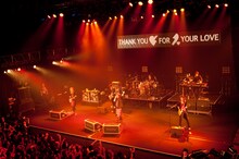 写真は「GLAY LIVE in "AX" JAPAN×Thank you for your love」の模様。