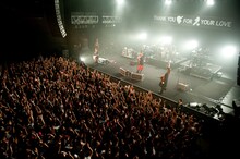 写真は「GLAY LIVE in "AX" JAPAN×Thank you for your love」の模様。