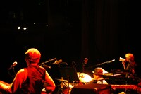 写真はYellow Magic Orchestraのサンフランシスコ・ウォーフィールド公演の模様。