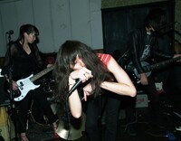 デニス・モリスが撮影したライブステージの様子。