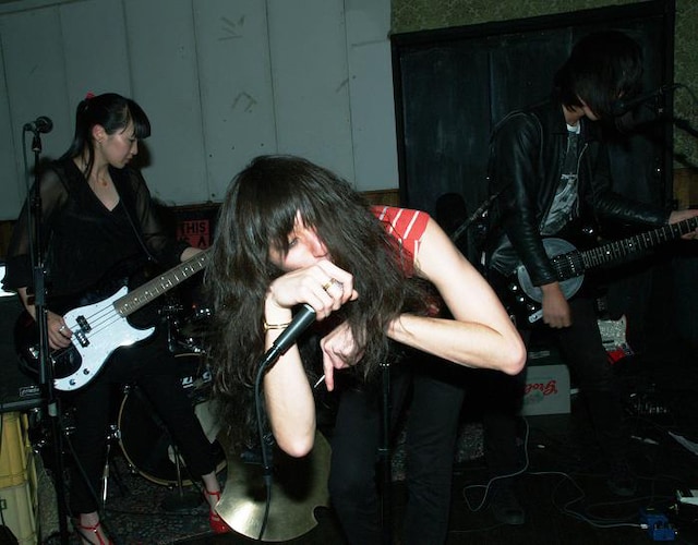 デニス・モリスが撮影したライブステージの様子。